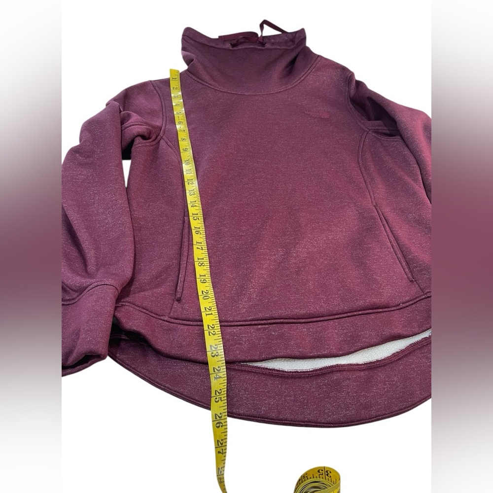 The North Face Burgundy Cream Cowl Neck Pullover Fleece Sweater Size L - Picture 14 of 16